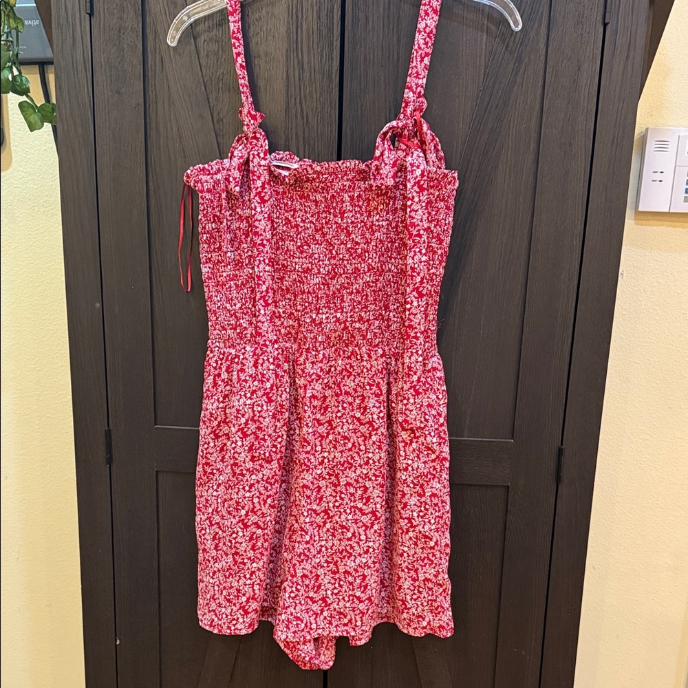 Francesca's Collections Red & White Floral Smocked Romper with Tie Straps